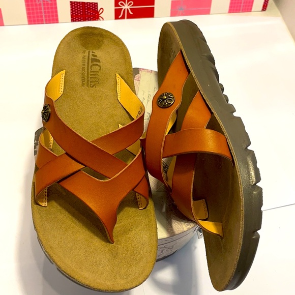 NWOT Cliffs by White Mountain Women Sandals: 8M - Picture 4 of 11